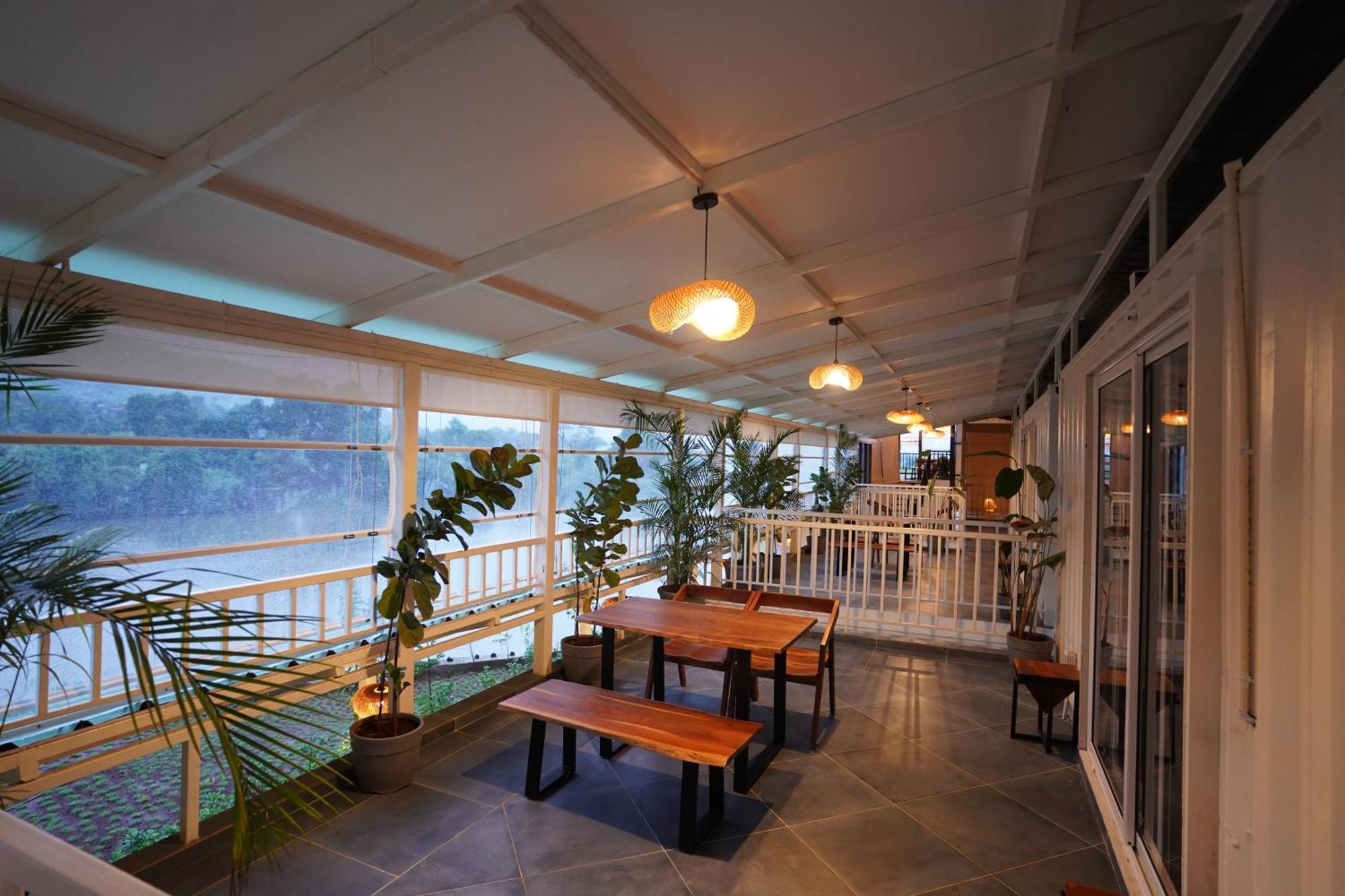 Hotel The Boat Club,Karjat Exterior foto